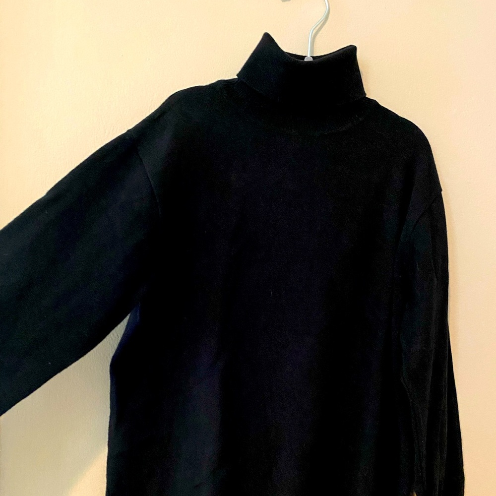 Zara Girls Black Turtle Neck (size 9)